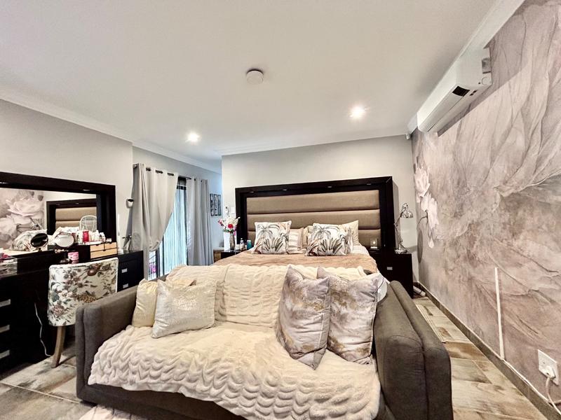 4 Bedroom Property for Sale in Everglades Estate North West